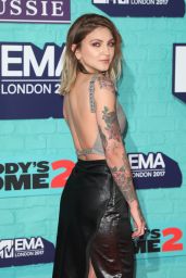 Julia Michaels – MTV Europe Music Awards 2017 in London