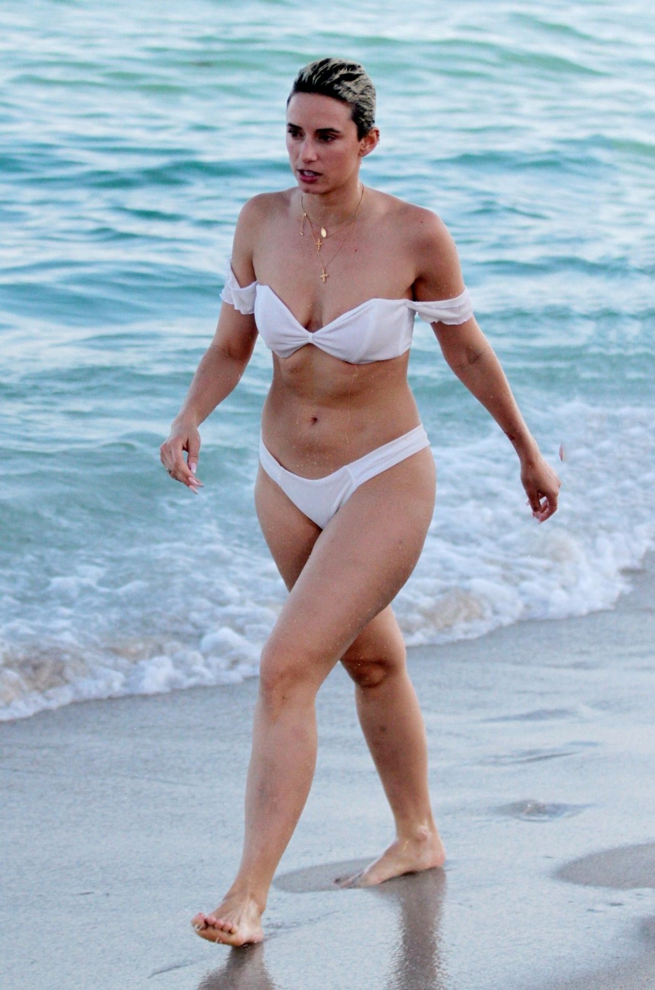 Julieanna Goddard in a White Bikini on the Beach in Miami 11/25/2017 •  CelebMafia