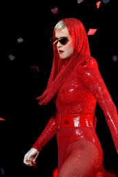 Katy Perry - Performs at the Staples Center in LA 11/07/2017