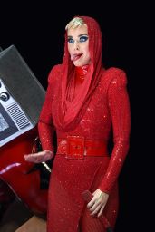 Katy Perry - Performs at the Staples Center in LA 11/07/2017