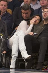 Kendall Jenner & Hailey Baldwin - New York Knicks vs LA Clippers in NYC 11/20/2017
