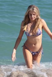 Louisa Warwick in Bikini - Miami Beach 11/25/2017