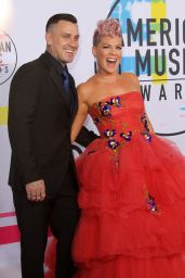 Pink – American Music Awards 2017 in Los Angeles