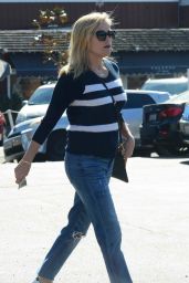 Reese Witherspoon - Leaves A Votre Sante Restaurant in Brentwood 11/04/2017