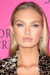 Romee Strijd – VS Angels Viewing Party in New York