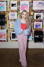 Sabrina Carpenter Performs Live at MTV EMAs 2017 Breaks Sessions in London