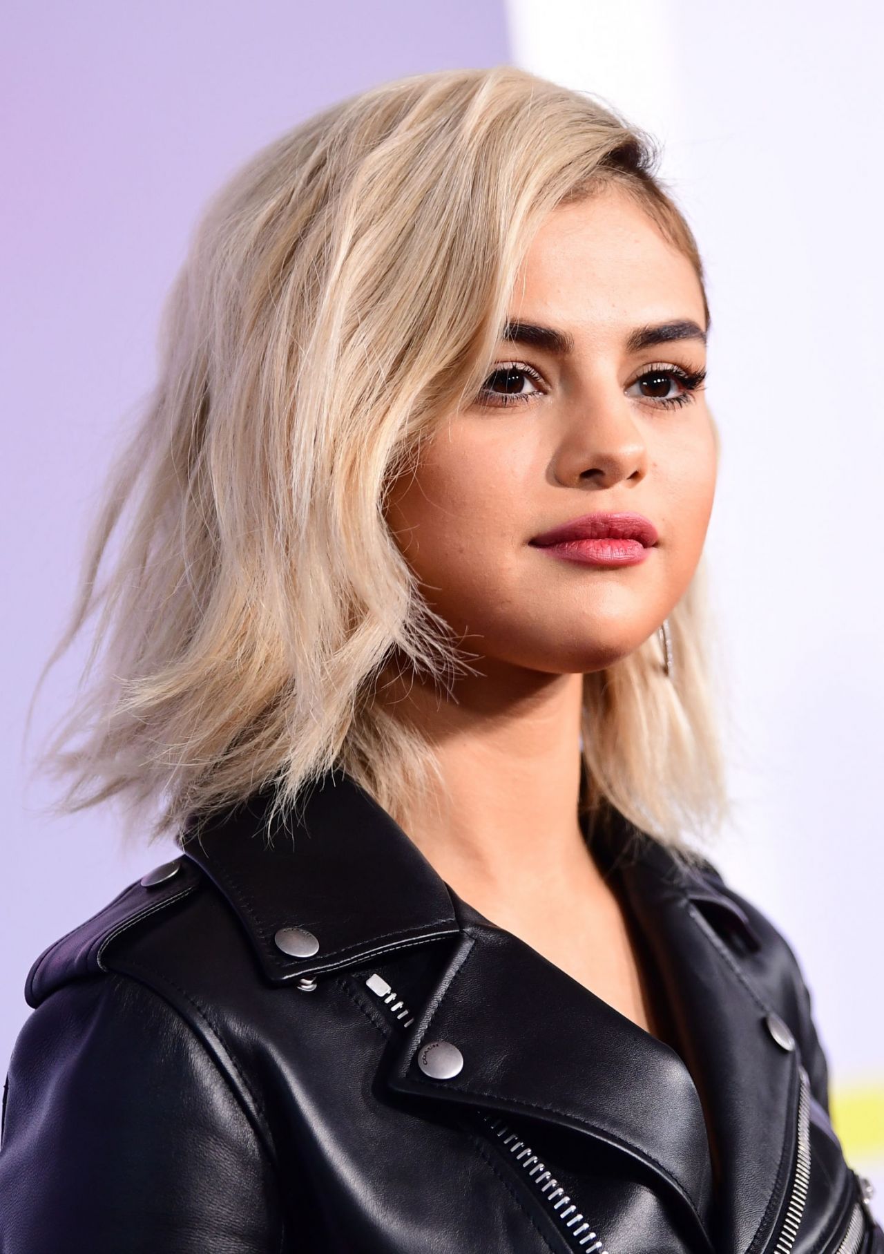 Selena Gomez - American Music Awards 2017 in Los Angeles • CelebMafia