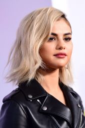 Selena Gomez - American Music Awards 2017 in Los Angeles