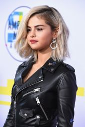 Selena Gomez - American Music Awards 2017 in Los Angeles