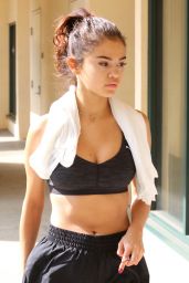Selena Gomez in Workout Gear - Outside a Gym in Los Angeles 11/01/2017