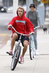 Selena Gomez With Justin Bieber - Bike Ride in LA 11/01/2017