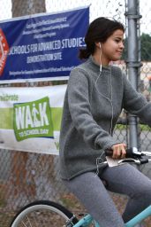 Selena Gomez With Justin Bieber - Bike Ride in LA 11/01/2017