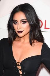 Shay Mitchell – #REVOLVEawards 2017 in Hollywood