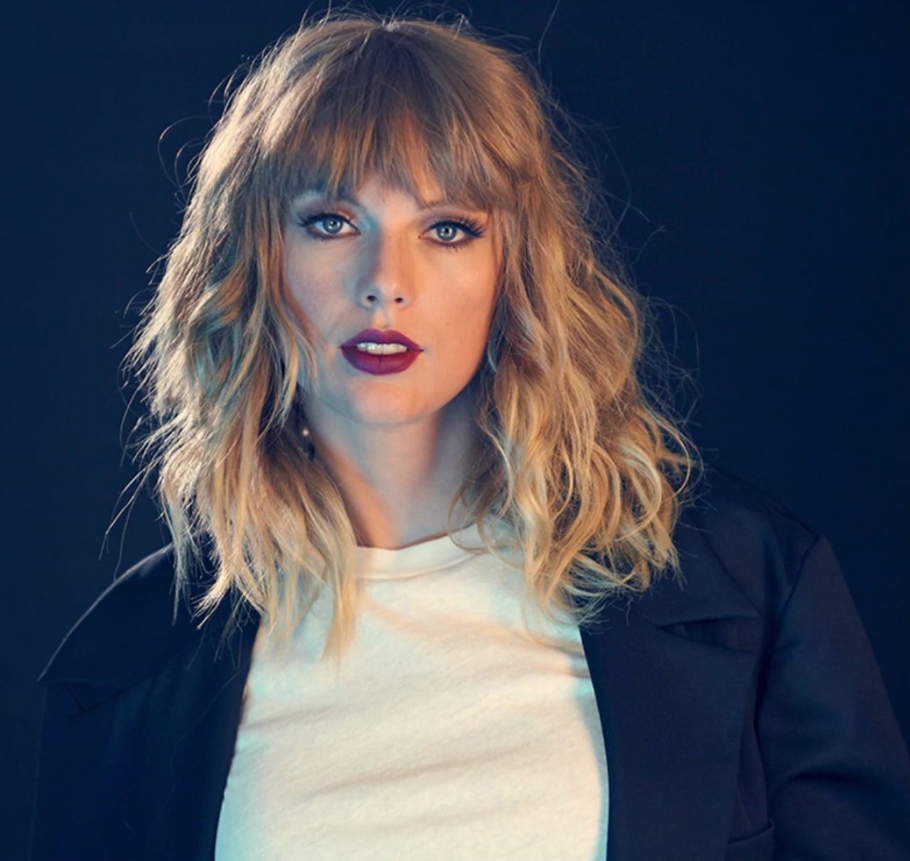 Taylor Swift - Headshot 2017