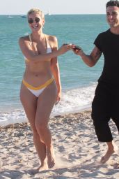 YesJulz in Bikini - Beach in Miami 11/26/2017