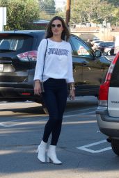 Alessandra Ambrosio -  Shopping in Brentwood 12/06/2017