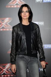 Anna Safroncik – Italian X-Factor Final Stage Red Carpet in Milan 12/15/2017