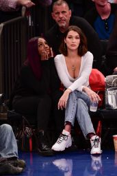 Bella Hadid - LA Lakers vs. New York Knicks Game in New York 12/12/2017