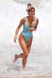 Bella Lucia - Bikini Photoshoot on Bronte Beach 12/07/2017
