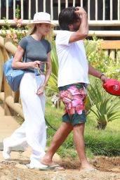 Candice Swanepoel Departing Fernando de Noronha in Brazil 12/20/2017