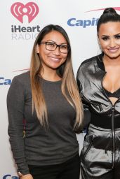 Demi Lovato – Jingle Ball 2017 Meet & Greet in San Jose