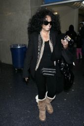 Diana Ross in Travel Outfit Arrives to LAX