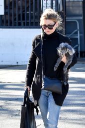 Ellen Pompeo Casual Style - Out in Los Angeles 12/21/2017