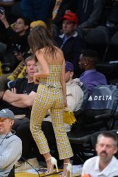 Emily Ratajkowski - LA Lakers vs Houston Rockets in Los Angeles