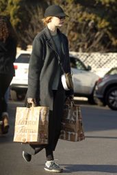 Emma Stone - Grocery Shopping in Beverly Hills