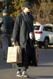 Emma Stone - Grocery Shopping in Beverly Hills