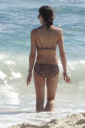Eve Mavrakis in Bikini Spends Time at the Beach in Cancun 12/26/2017