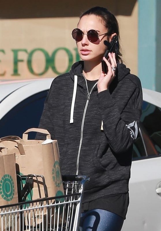 Gal Gadot - Leaving Whole Foods Market in Los Angeles