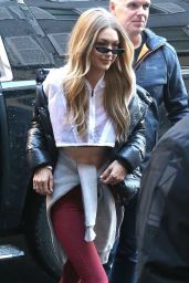 Gigi Hadid - Leaves Her Apartment in NYC 12/14/2017