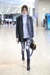 He Sui at Shanghai International Airport 12/10/2017