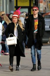 Hilary Duff and Her Boyfriend Shop in Soho in NYC