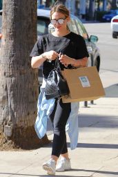 Hilary Duff - Out in Los Angeles 12/07/2017