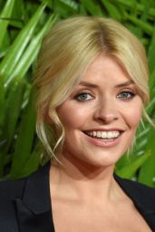Holly Willoughby – Fashion Awards 2017 in London