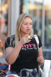 Iskra Lawrence Walking With Friends on the Beach in Miami Beach