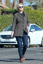 Jane Lynch Shopping With a Mystery Man in Hollywood