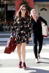 Jessica Biel With a Girlfriend Out in Beverly Hills 12/11/2017