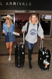 Jessica Hart and Ashley Hart - LAX in Los Angeles 12/15/2017
