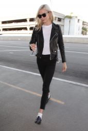 Karlie Kloss Urban Style -  LAX in LA 12/06/2017