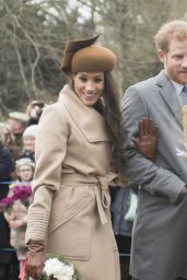 Kate Middleton and the Royal Family - Christmas Day Service in King