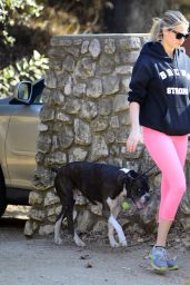 Kate Upton Hike in Beverly Hills 12/19/2017