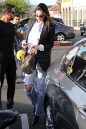 Kendall Jenner, Kourtney Kardashian and Larsa Pippen - Leaving the Blue Jam Caffe in Calabasas
