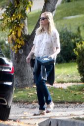 Kirsten Dunst - Heads to an LA Rams Football Game in Los Angeles