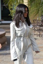 Kourtney Kardashian at Rosti Restaurant in Calabasas