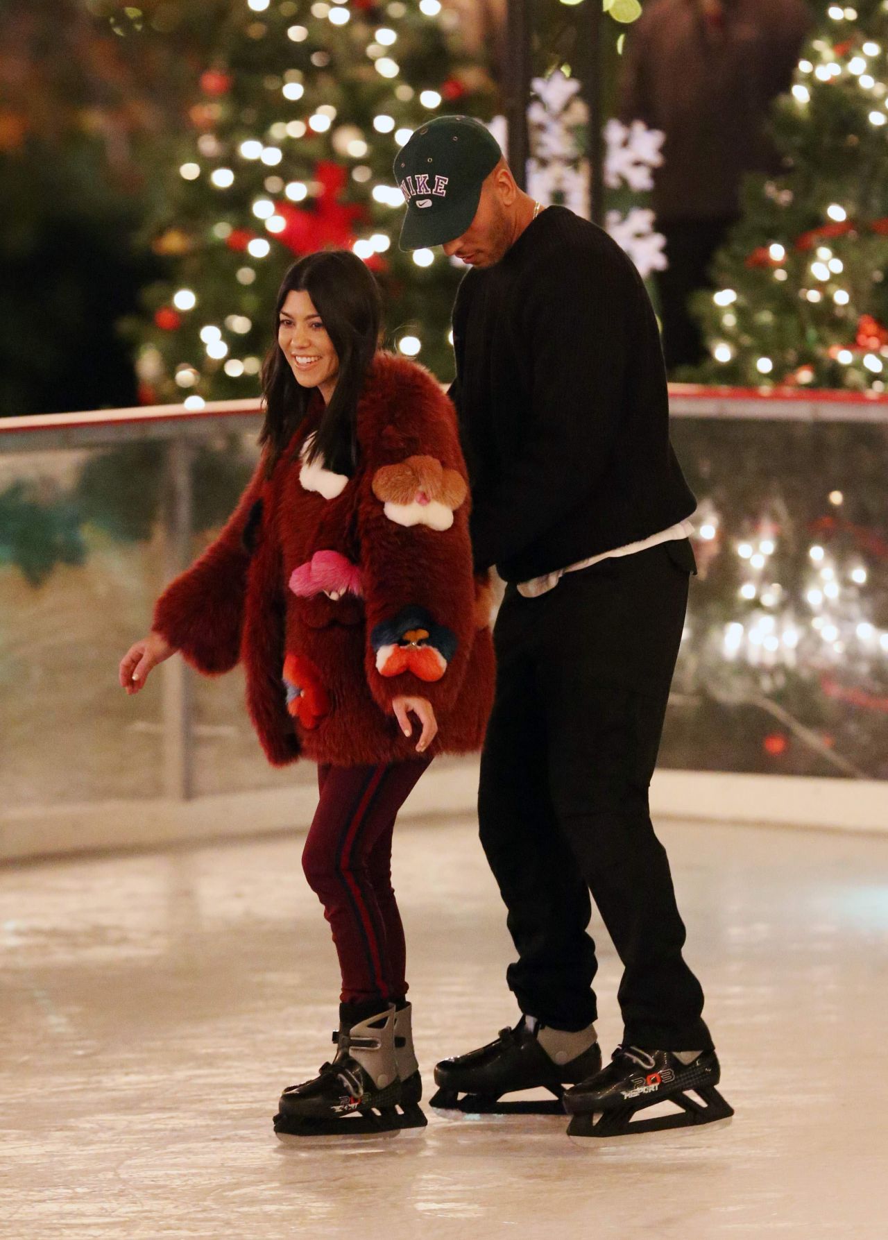 Kourtney Kardashian Ice Skating at a Party in Thousand Oaks • CelebMafia