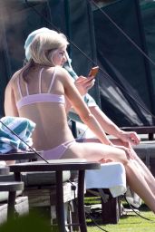 Lindsay Arnold Cusick in Bikini - Beach in Hawaii 12/03/2017