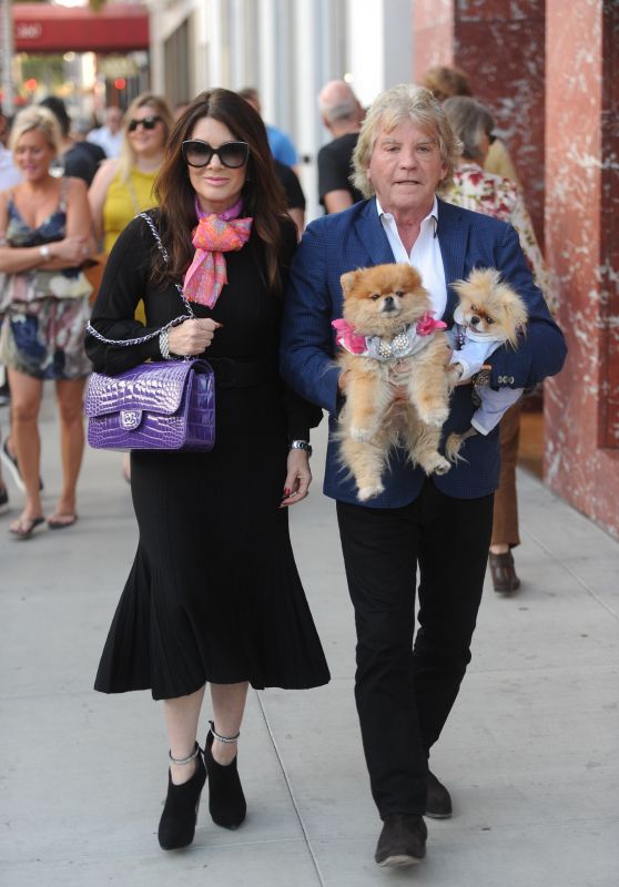 Lisa Vanderpump and her Husband Ken Vanderpump Shopping on Rodeo Drive in Beverly Hills